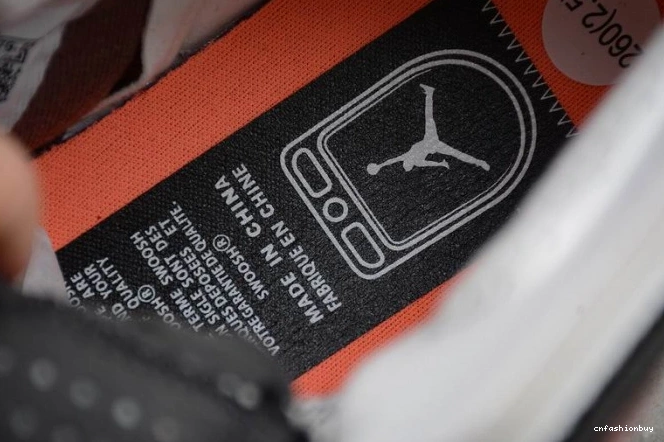CT0979-602 High Rust (W) 1 Canyon Air CMFT Jordan Zoom 0821